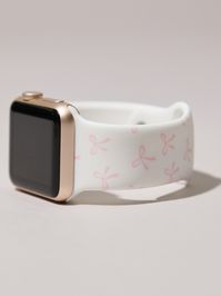 This silicone smart watch band is the perfect way to elevate your everyday accessory game. The pink bows help elevate this piece to match perfectly with any outfit.