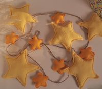 This hand made pumpkin and autumn/fall leaves garland is a perfect addition for Fall, Halloween, Thanksgiving decoration or for nursery, kids room or your celebration. -double gauze filled with polyester fiberfill. -star measures approx. 15cm -The total length is approx.: 1.60m/63 inches (5 big stars,6 small stars), All Garlands are HANDMADE by me. Please remember that colors may vary slightly due to light settings. If you have any questions or custom color requests, feel free to ask.