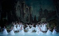 Les Sylphides https://milleballetti.weebly.com/sylphides_chopiniana.html