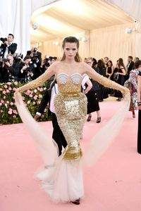 abbey lee kershaw in thom browne, 2019 met gala