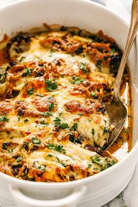 Baked Tuscan Chicken Casserole - #chicken #casserole #tuscan #recipe #eatwell101 - So quick and flavorful. Everyone will love this delicious chicken casserole recipe! - #recipe by #eatwell101®