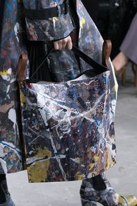 Painted Clothing and handbag as artist canvas Sacai at Paris Fashion Week Fall 2019 - Details Runway Photos #FashionArt #ArtFashion #PaintedClothing #FallFashion #OutfitIdea #Eco-Fashion #DIYClothing