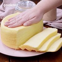 Cookist Wow on Instagram: “This is the softest cake ever, it will be fluffy like a cloud ☁️❤️ Here's how to meke the Japanese Ogura cake! INGREDIENTS 4 egg whites…”