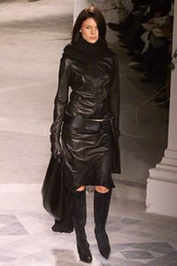 Loewe Fall 2002 Ready-to-Wear Collection - Vogue