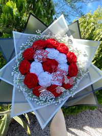 #mothersday #inspo #bouquet #rosebouquet #crochetmothersday #crochetroses #redroses