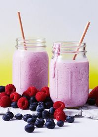 How to make 5-Minute Berry Smoothies. This and more healthier, easier breakfast recipes on our website.