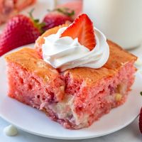 Strawberry Earthquake Cake