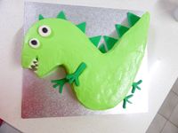 Peppa pig George's dinosaur cake. Perfect for boys or girls party.