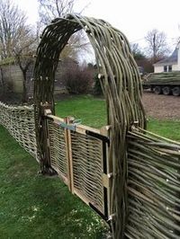 Woven Willow Gates & Arches - WonderWood