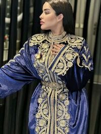 Be elegant with moroccan dress