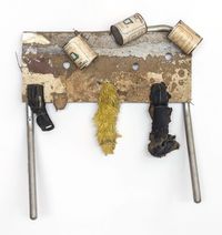 Hawkins Bolden, “Untitled (Scarecrow)” (circa 1980s), mixed media, 25 x 24 x 8 inches (photo by Cary Whittier, courtesy of Shrine)