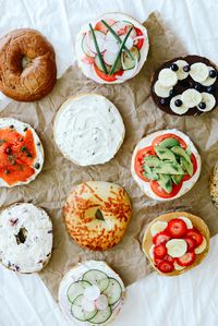 No one quite does brunch like our girl Ashley from Let’s Mingle Blog, and today she’s here to show us how to throw the BEST kind of brunch party with a Bagel Bar! Never one to do anything by halves, Ashley has not only shared with us her delicious recipes (hello jalapeño cream cheese!) she also shows us how …