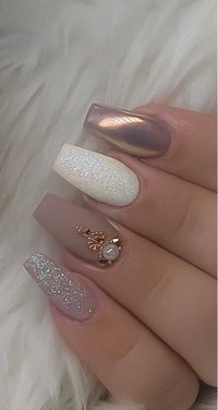 Winter nails design inspiration.