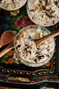 Discover the secret to creamy Arroz con Leche! Unlike other recipes, ours starts with uncooked rice, simmered in a fragrant milk blend to soak up all the flavors. This budget-friendly dessert uses fewer than 10 pantry staples. Perfect for a cozy after-dinner treat or sweet breakfast! 🍚 #HomemadeDessert #BudgetRecipe #ArrozConLeche #ComfortFood #SimpleIngredients #MexicanDessert