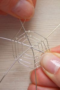 Wire Spider Web Necklace DIY -