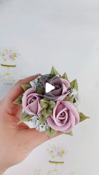 Kirsty on Instagram: "If you struggle with the GG1062 the BCS 182 is the tip for you. BCS= butterfly cake shop for those who keep asking. This is a pretty trio of buttercream roses with blossom balls and leaves. My favourite kind of mini trio! This tip is available to purchase on our online shop along with the other tips used. We ship worldwide too. #buttercreamdream #cakemasters #cupcakeartist #cupcakeinspo  #caketutorial #pipingtips #ediblebouquet #edibleroses #floristandflowers #caketutorials #cupcakeinspo #cupcakeartist #cupcakeart #cupcakelove #customcupcakes #americanbuttercream #flowercupcakes #bakingreels #reelife #cupcakereels #cakedecoratingreel #cakereel #cakereels #buttercreampetals #buttercreamflower #cakeflower #flowercakes #handmadeflowers #pipingreels #buttercreamdecorating