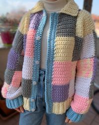 Patchwork cardigan jw anderson harry styles crochet crocheted handmade pastel acrylic yarn stitch collar etsy seller shop uncinetto maglione style acrilico filo sweater sweter giacca inverno winter warm comfy oversized