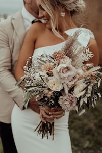 Wedding Traditions - Why Brides Carry A Bouquet - Modern Wedding