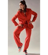 Deepika Padukone Slays In An All Red PantSuit For The Chhapaak Promotions - HungryBoo