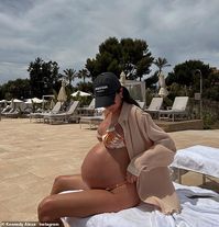 WhatsNew2Day - Latest News And Breaking Headlines Leicester City star James Maddison’s pregnant girlfriend Kennedy Alexa shows off her blossoming baby bump in a bikini during holiday to Spain By Laura Parkin For Mailonline published: 09:37 EDT, Jun 10, 2023 | Updated: 09:42 EDT, Jun 10, 2023 Leicester City WAG Kennedy Alexa proudly showed off her blossoming baby bump as she shared […] Leicester City star James Maddison’s pregnant girlfriend, Kennedy Alexa, shows off her tummy