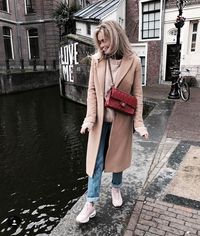 Claartje Rose, Dutch blogger, chanel bag, levis jeans, acne sweater, camel coat, nike air max 95