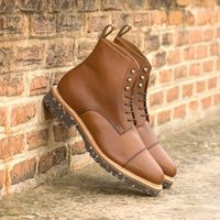 Stylish full-grain leather Derby Boots by Civardi. The Dodge design is handmade on commando soles using recycled rubber! Customize this design online and choose from a huge selection of materials, soles and other options! Free worldwide shipping on all orders. #brownboots, #derbyboots, #grainedleather