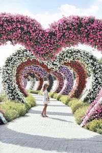 Flowers and hearts at Miracle Garden I Dubai: http://www.ohhcouture.com/2017/03/monday-update-47/ #leoniehanne #ohhcouture