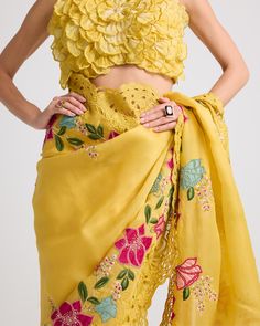 Organza Sari, Indian Dress Up, Indian Kurti Designs, Traditional Blouse Designs, Saree Designs Party Wear, Designer Sarees Online, Yellow Silk, Pakistani Bridal Dresses