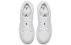 Nike Air Jordan 1 Low GS Triple White 553560-110 Jordan 11 Women, Vapour Max Nike, Nike Sacai, Low Air Jordan 1, Nike Air Jordan 1 Low, Womens Air Jordans, Air Jordan 6, Air Jordan 5, Air Jordan 11