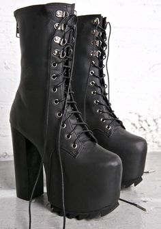 Current Mood Nola Boots Styl Emo, Trivia Questions, Emo Fashion, Gothic Outfits