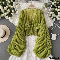 Olivia Mark - Chic Blouse with Ruffled Hem and Sleeves Female Design, Short Blouses, Blouse Tank Top, Chic Blouses, Puff Long Sleeves, Hoodie Coat, Sleeves Clothing, Chiffon Shirt, Slim Fit Shirt