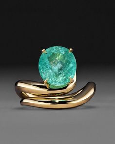 FUTURISTIC ARCHAIC ONE-OF-A-KIND PIECES BY THE INCREDIBLY TALENTED SARA YSABEL DYNE NARICI 🩷🔥🫶🦄 📸: @sarahysabeldyne #finejewellery #oneofakindjewellery #ringsofinstagram #contemporaryjewellery Paraiba Tourmaline Ring, Coil Ring, Anna Dello Russo, Paraiba Tourmaline, Find Love, Contemporary Jewellery, Objects Design