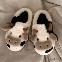 Lasaky - Winter Heart Cozy Home Anti-Slip Cotton Slippers - Warm Soft-Soled Footwear for Couples Slipper For Women, Cow Slippers, Cow House, Funny Shoes, Cartoon Giraffe, Fluffy Cows, Teddy Dog, Fashion Kawaii, Animal Slippers