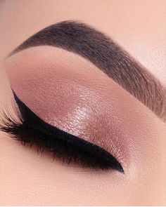 Glitter Eyeshadow Tutorial, Nude Eye Makeup, Eye Makeup Glitter, Rose Gold Eye Makeup, Eye Makeup Images, Shimmer Eye Makeup, Soft Eye Makeup, Pretty Eye Makeup