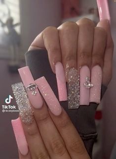 Cute Acrylic Nails For Sweet 16, Baddie Nails Acrylic Pink Glitter, Pink Glitter Birthday Nails, Baddie Birthday Nails Long, Marble French Nails, Sweet 16 Nails, Acrylics Nails, Acrylic Nail Designs Coffin, Nails Marble