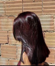 Mahogany brown Virgin Black Hair, Dark Cherry Hair, Cherry Coke Hair, Pelo Color Vino, Black Cherry Hair, Cherry Hair Colors, Wine Hair Color, Maroon Hair, Cherry Red Hair