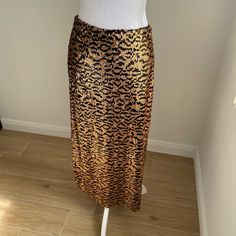 Zara Sequined Skirt. Just Add A Jacket Or A Sweater Or Shirt For An Amazing Party Outfit! Length 35 Inches. Size Medium. New With Tags. Never Worn. Fall Party Maxi Skirt, Stretch Maxi Skirt For Fall Party, Fitted Winter Party Maxi Skirt, Winter Party Maxi Skirt, Winter Evening Maxi Skirt, Gold Skirt For Holiday Night Out, Gold Skirt For Night Out And Holiday, Gold Pencil Skirt For Party, Party Lined Pencil Maxi Skirt