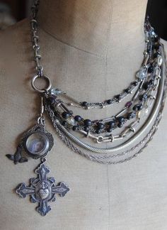 Vintage Jewelry Ideas, Necklace Inspiration, Assemblage Jewelry, Recycled Jewelry, Rosary Chain, Funky Jewelry, Upcycled Jewelry, Religious Jewelry