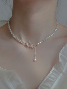 Flower Necklace Gold, Pearl Chain Necklace, Korean Jewelry, Jewelry Accessories Ideas, Classy Jewelry