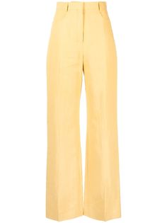 Jacquemus Le Pantalon Sauge Flared Trousers - Farfetch Yellow Trousers, Yellow Core, Yellow Clothes, Summer Bottoms, Cream Trousers, Colorful Outfits, Yellow Pants, Wide Trousers, Flared Trousers