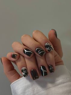 Black And Gray Nail Designs, Soft Grunge Nails, Euphoria Nails, Eye Nail Art, Mens Nails, Punk Nails, Gothic Nails, Anime Nails