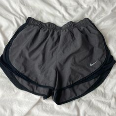 Nike Shorts Size Medium Brand New Worn Once Nike Shorts Outfits Women, Nike Fits, Outfit Outer, Workout Shorts Women, Womens Athletic Shorts, Teen Shorts, Cute Workout Outfits, Girl Shorts, Pj Shorts