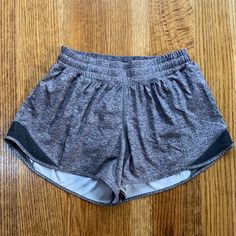 These Are New Marled Gray Colored Hotty Hot Shorts. 4” Lr Washed And Never Worn. Size 6 Tall 25 Birthday, Lulu Shorts, Hotty Hot Shorts, Low Rise Shorts, Hot Shorts, School Fits, Sweat Shorts, Shorts Athletic, Casual Style Outfits