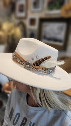 Womens Cowgirl Hat, Customized Western Hats, Lainey Wilson Inspired Hat, Custom Straw Hats, Women’s Western Hats, Diy Cowboy Hat Bands