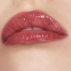 Charlotte Tilbury Collagen Lip Bath, Berry Lip Gloss, Menthol Crystals, Berry Lips, Your Lips, Pretty Makeup