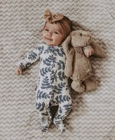 Baby Sleep Problems, Foto Baby, Everything Baby, Girls Summer Outfits, Trendy Baby, Baby Outfits