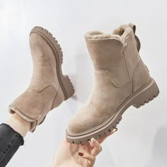 Ankle Snow Boots, Warm Boots, Rounded Toe Boots, Slip On Boots, Estilo Chic, Boot Types, Snow Boots Women, Black Boots Women, Winter Snow Boots