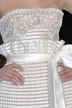 #Valentino.  #Details Detail Couture, Haute Couture Details, Valentino Fashion, Creation Couture