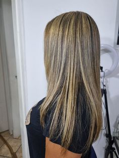 Hi Lights On Brown Hair, Full Foil Highlights Brunettes, Bright Highlights Brown Hair, Died Hairstyles, Honey Blonde Babylights, Light Brown Blonde Highlights, Half Head Of Highlights, Half Head Highlights, Pelo Color Vino