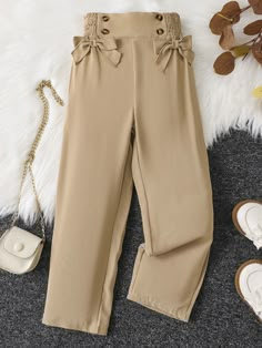 Caqui Dulce Collar  Tela Liso Pierna recta Embellished No-Elástico Girls Trousers Design, Trousers For Girls, Buisness Casual, Simple Saree Designs, Fashion Sewing Tutorials, American Girl Clothes, Kids Pants